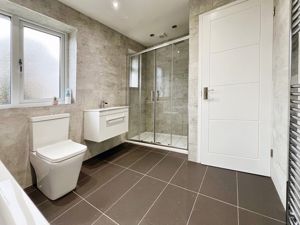 Bathroom - click for photo gallery